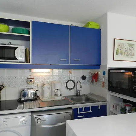 Appartement 2 Pièces Avec Piscine Et Parking, Le Lavandou - Fr-1-251-889 Le Lavandou